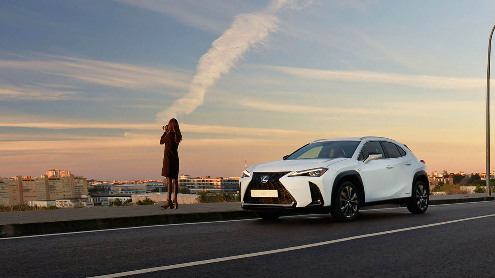 lexus ux reisen hero