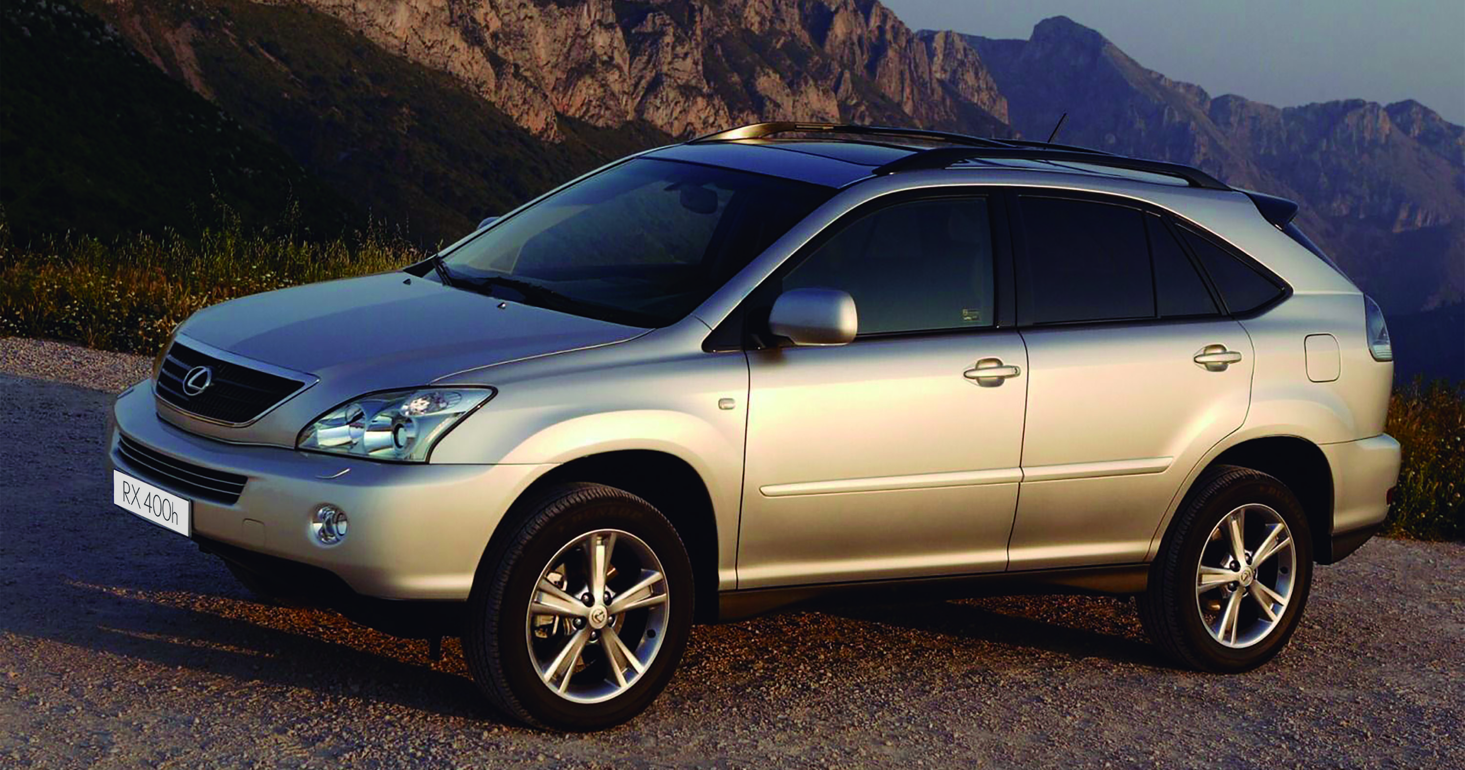 15 años Lexus RX 400h hero asset