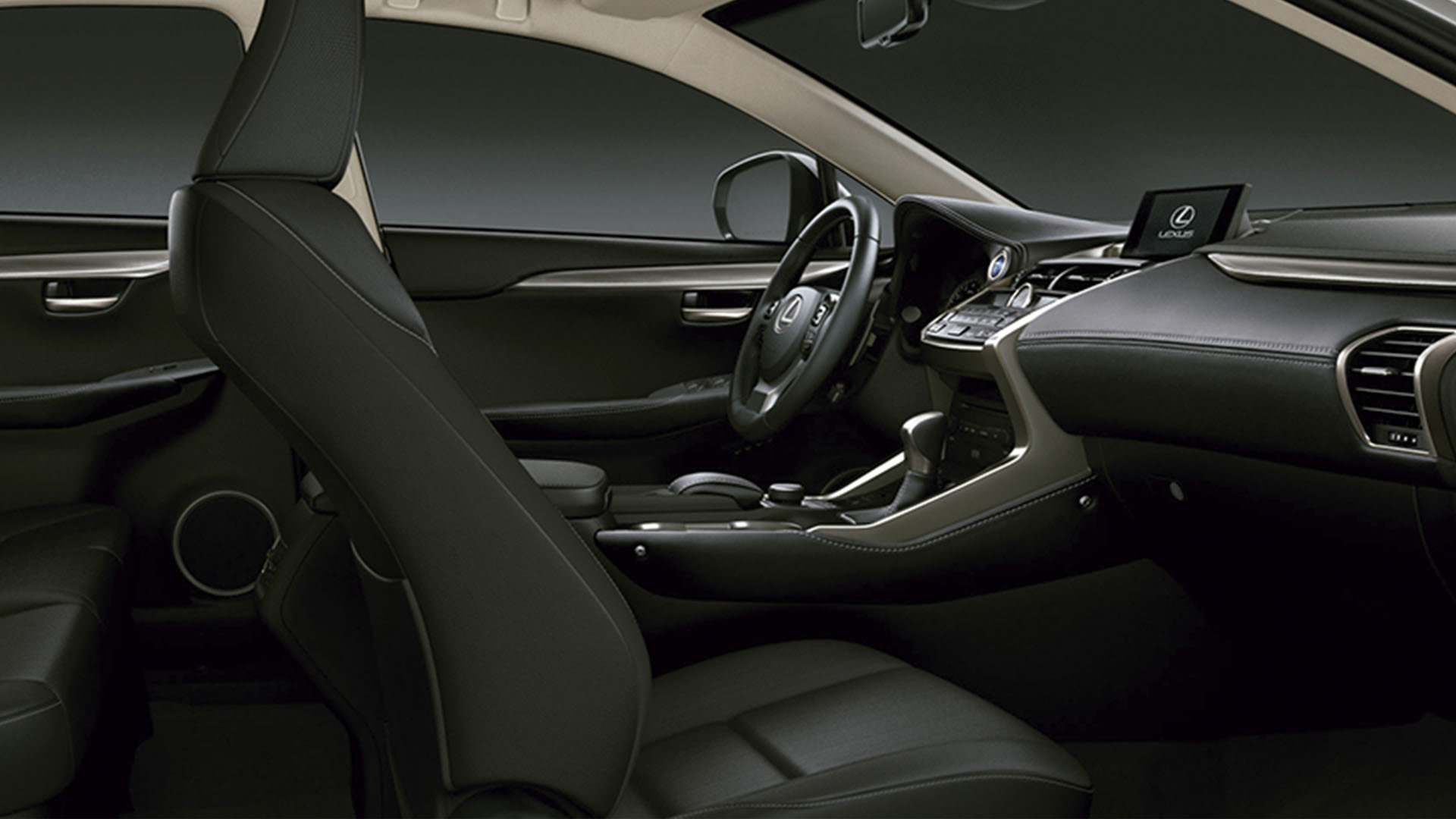 Nueva versión Sport Edition para el Lexus NX 300h hero asset