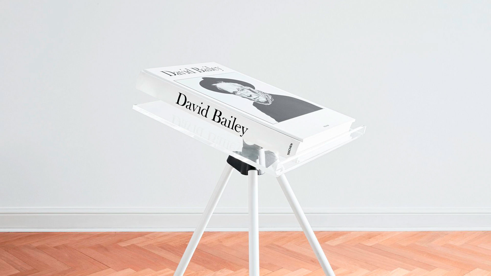 Imagen del Sumo de David Bailey editado por Taschen