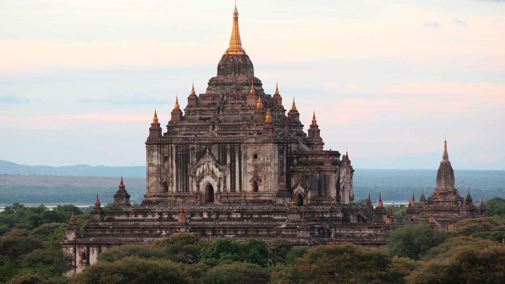 La dorada Myanmar… by NUBA hero asset