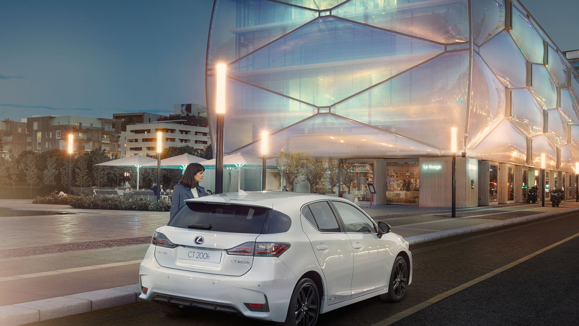 Nuevo CT 200h Sport Edition hero asset