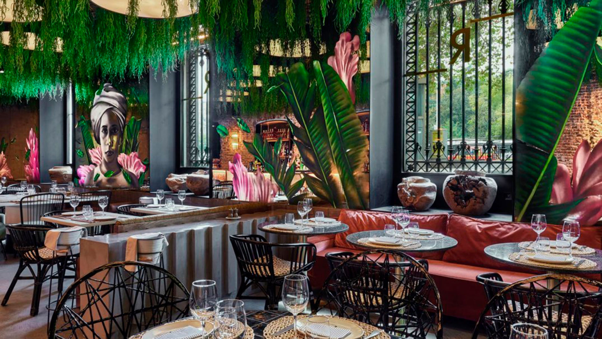 Interior del restaurante Raimunda en Casa América en Madrid