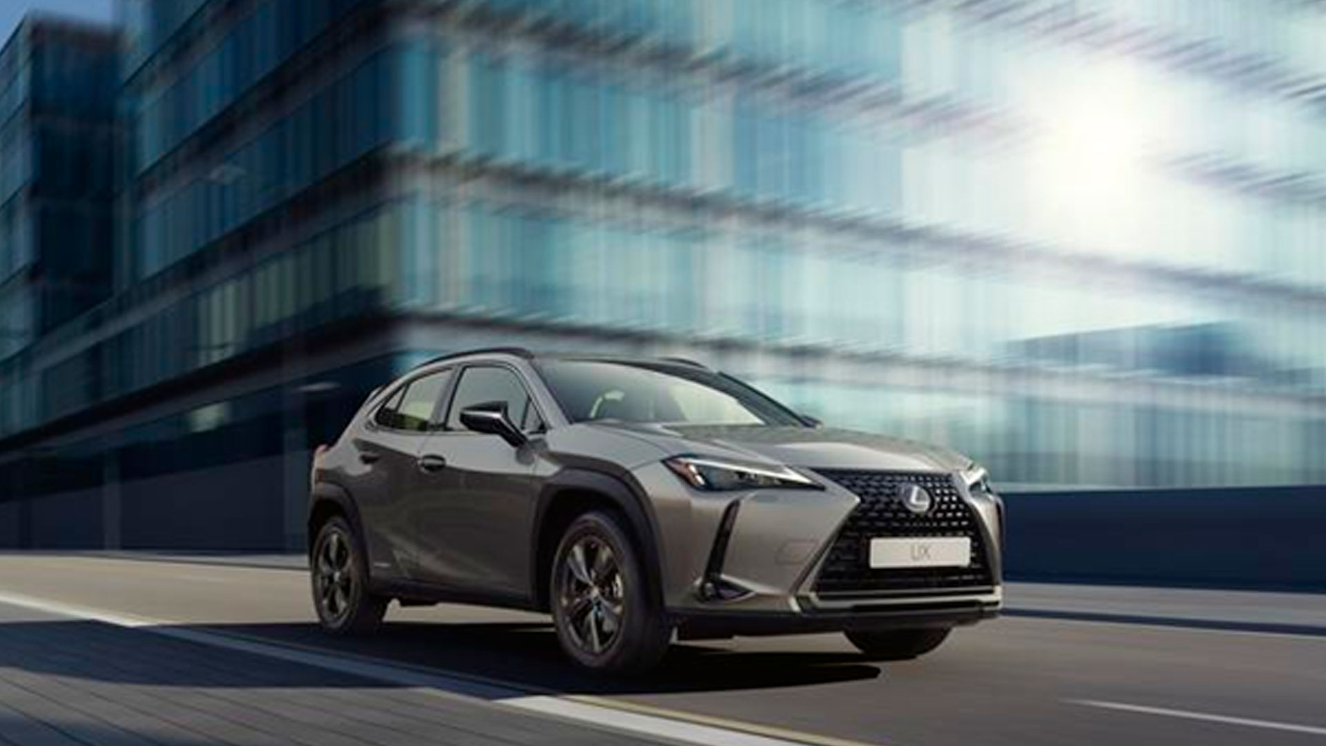La obsesión por el silencio de Lexus hero asset
