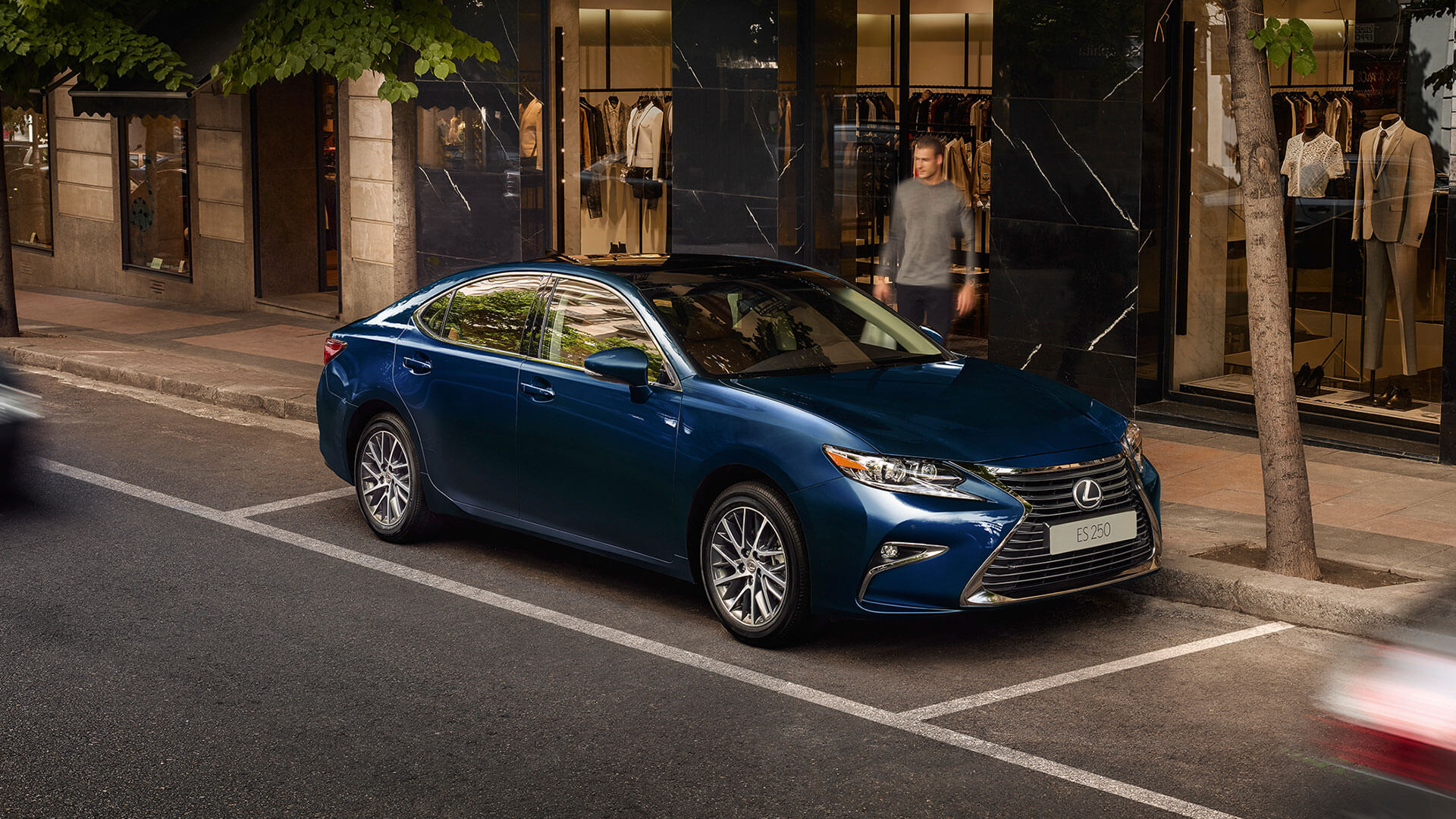 2017 lexus es gallery 004 lifestyle