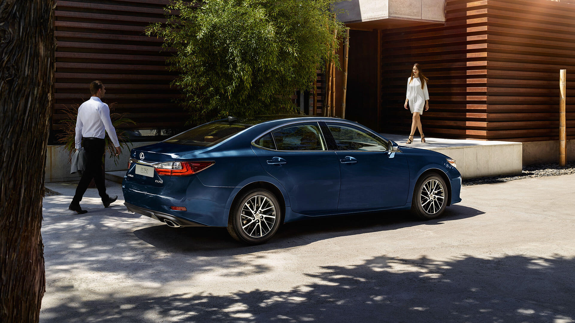 2017 lexus es gallery 021 lifestyle