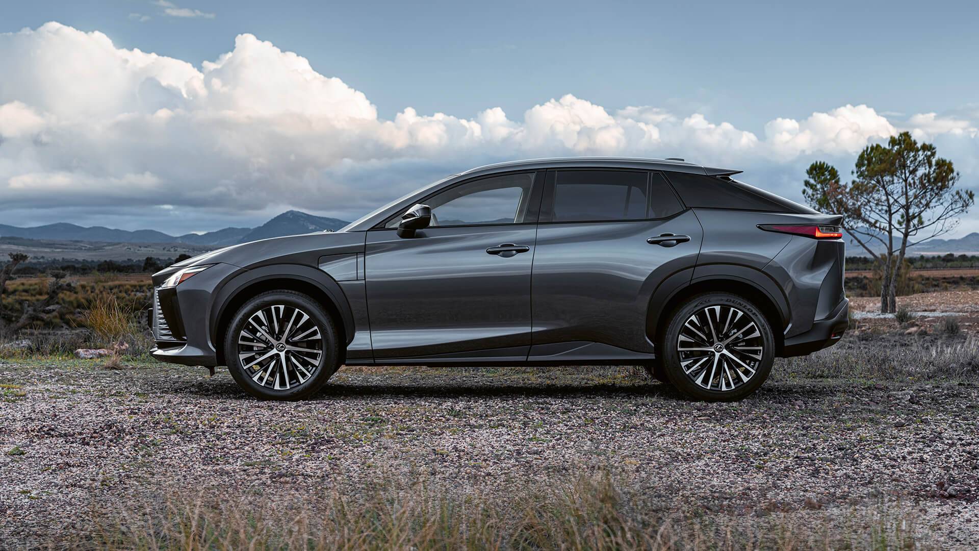 2022 lexus rz 450e gallery 03