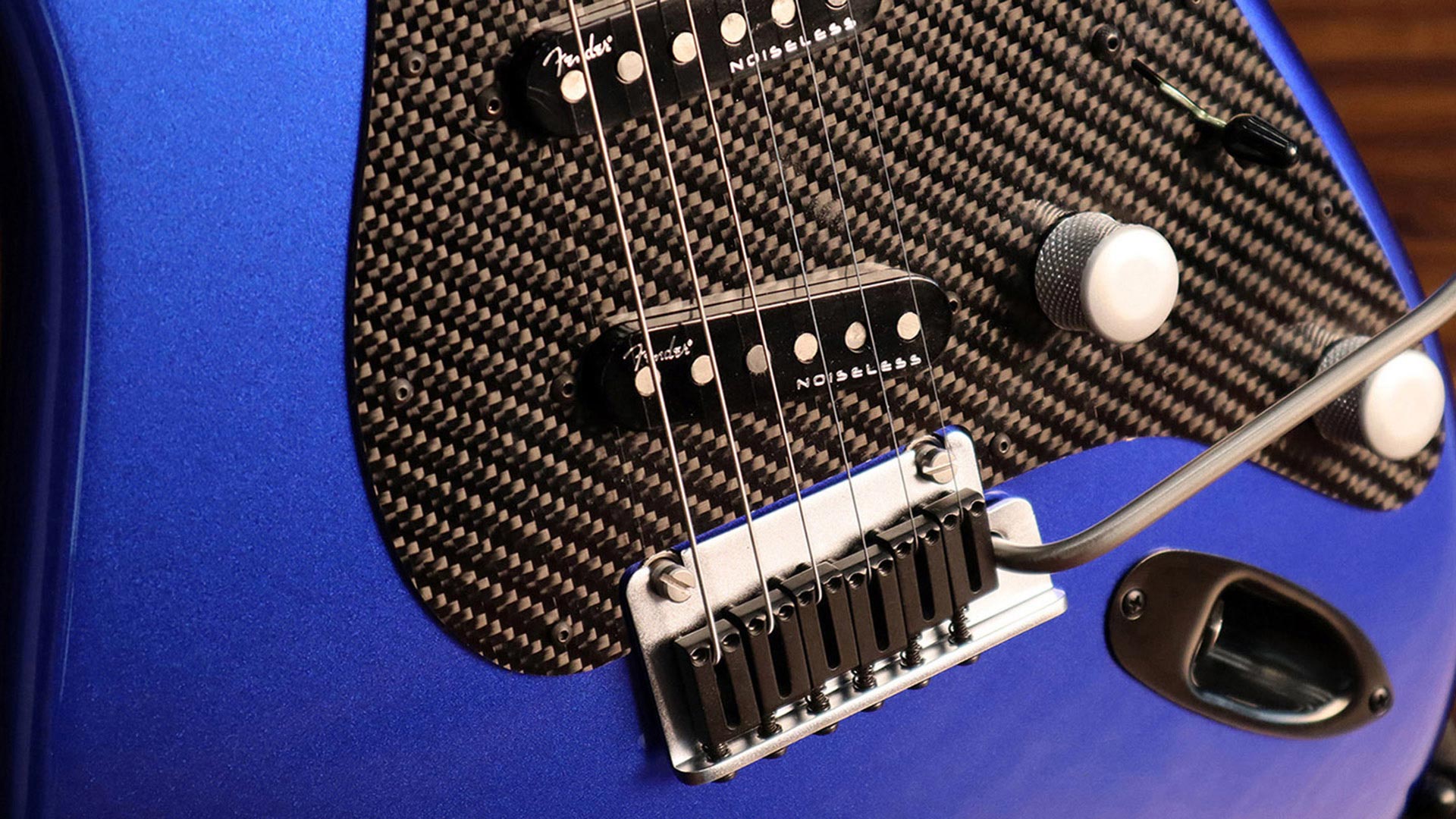 Lexus en Fender creëren exclusieve gitaar