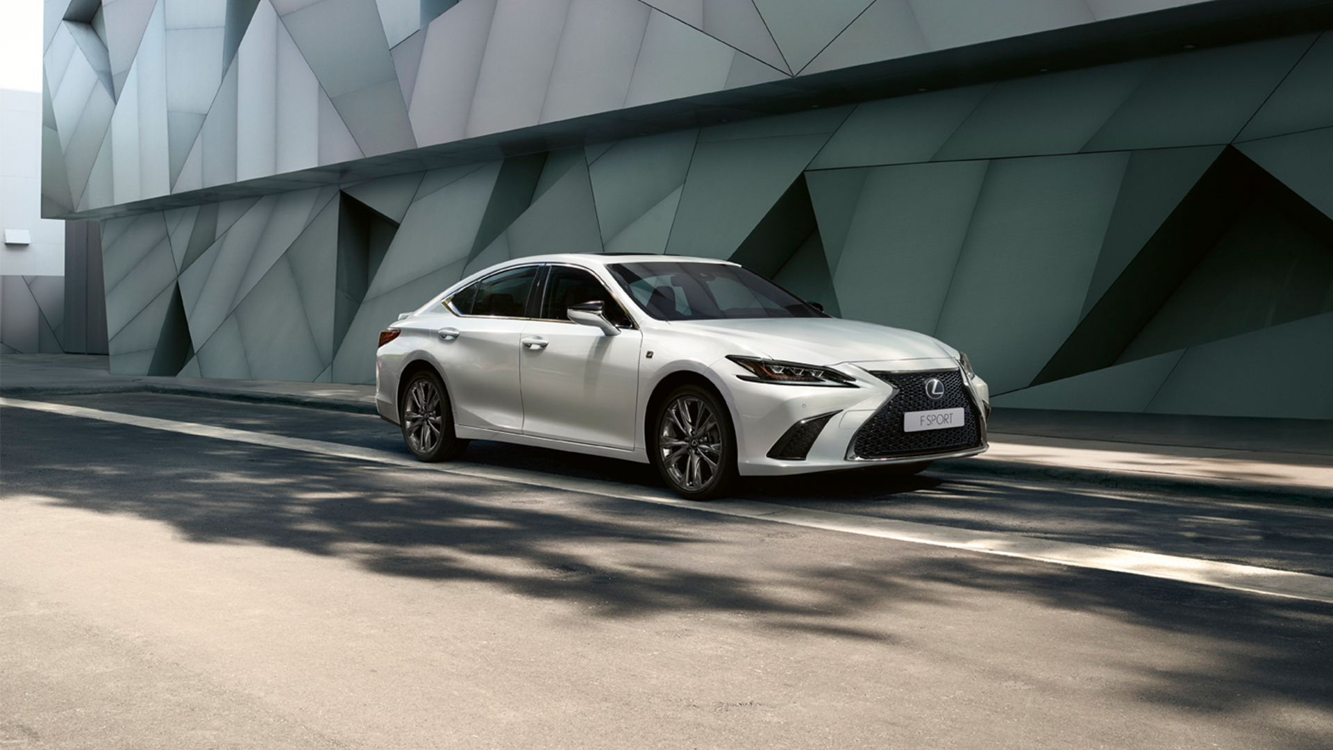Lexus Relax Image