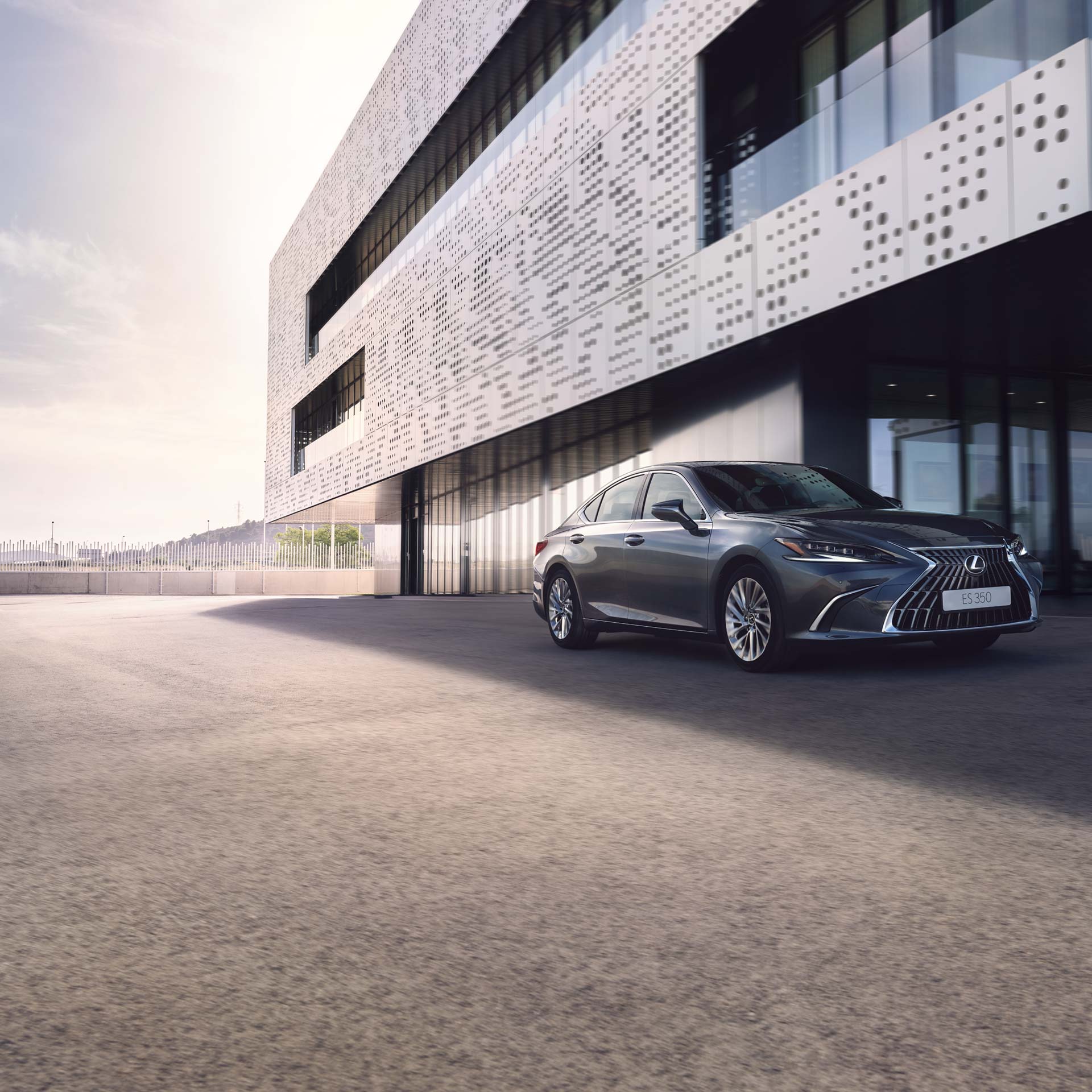 lexus es hero