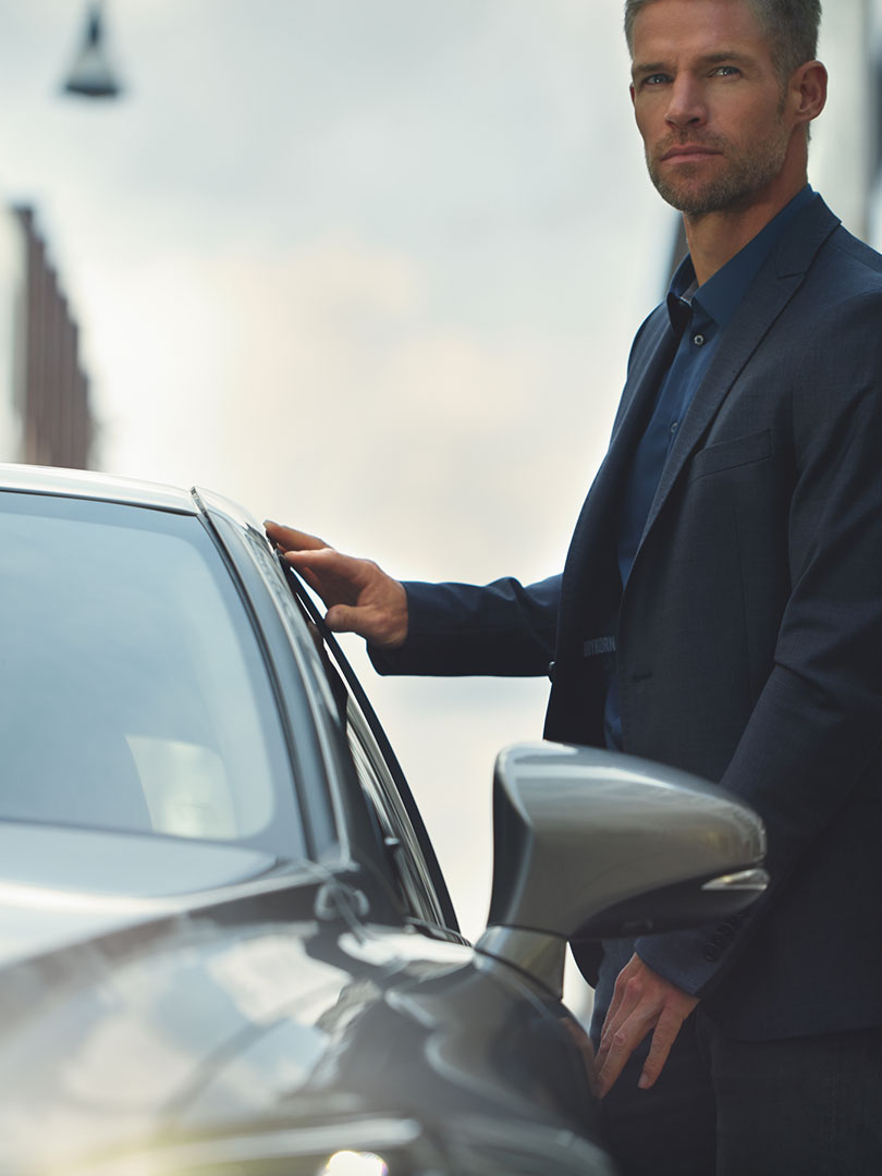 2017 lexus hybrid for business portrait financial efficiency