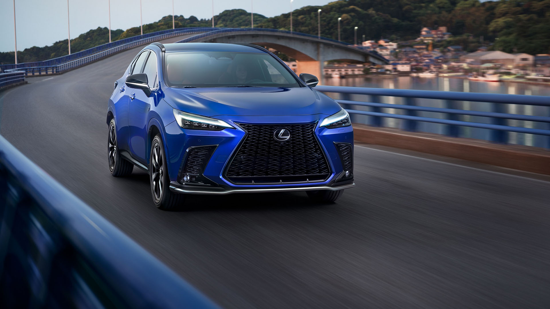Yeni Nesil NX SUV’un Dünya Prömiyerini Gerçekleştirdi gallery01