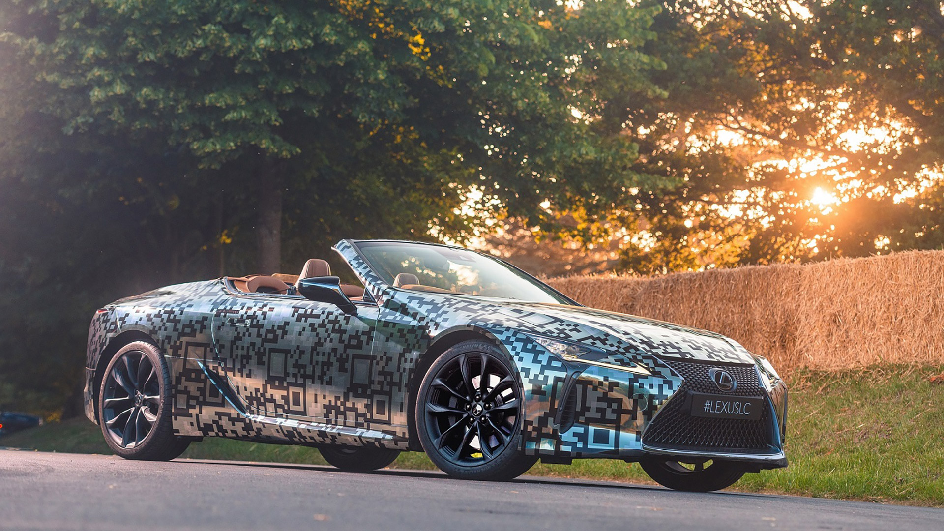 Lexus LC Convertible gallery01