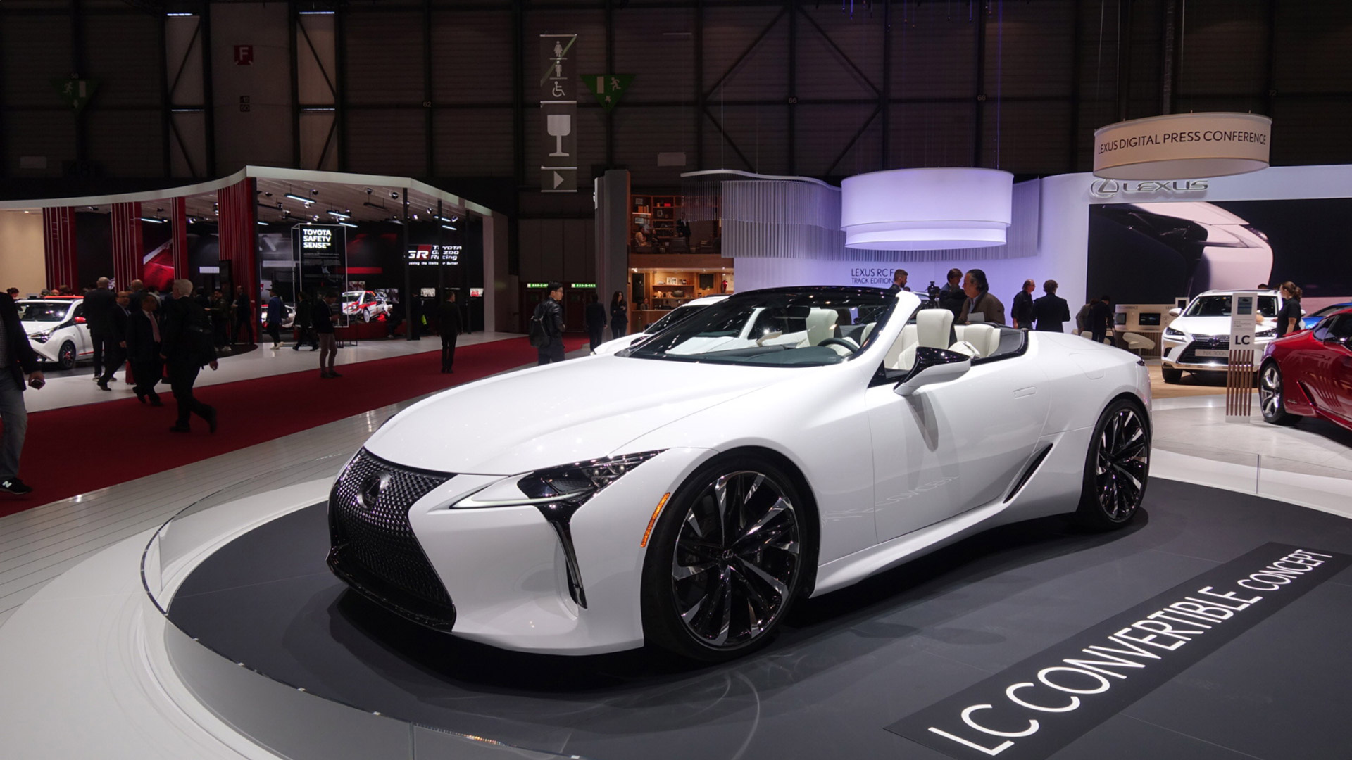 Lexus RC F Track Edition gallery02